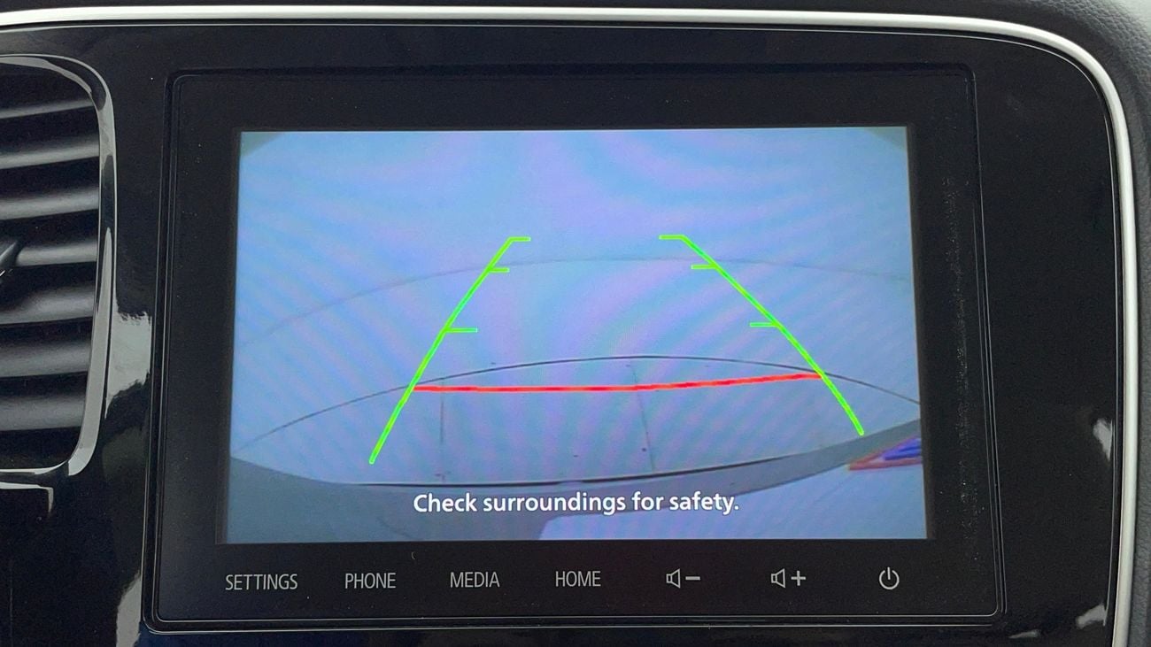 ميتسوبيشي آوتلاندر GLX MID 2.4 | بدون دفعة مقدمة | اختبار القيادة في المنزل