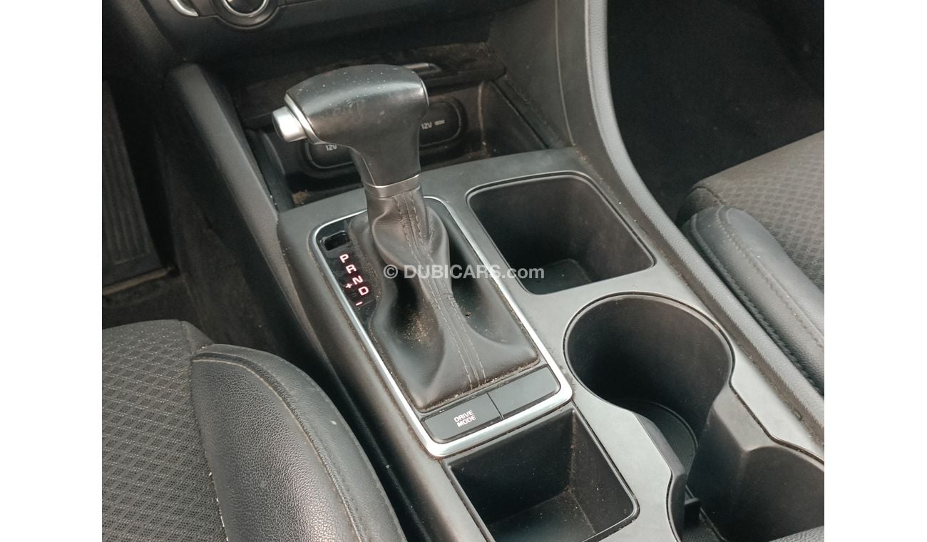 Kia Optima 2.4L, Driver Power Seat & Leather Seats / Low Mileage (LOT # 6882)