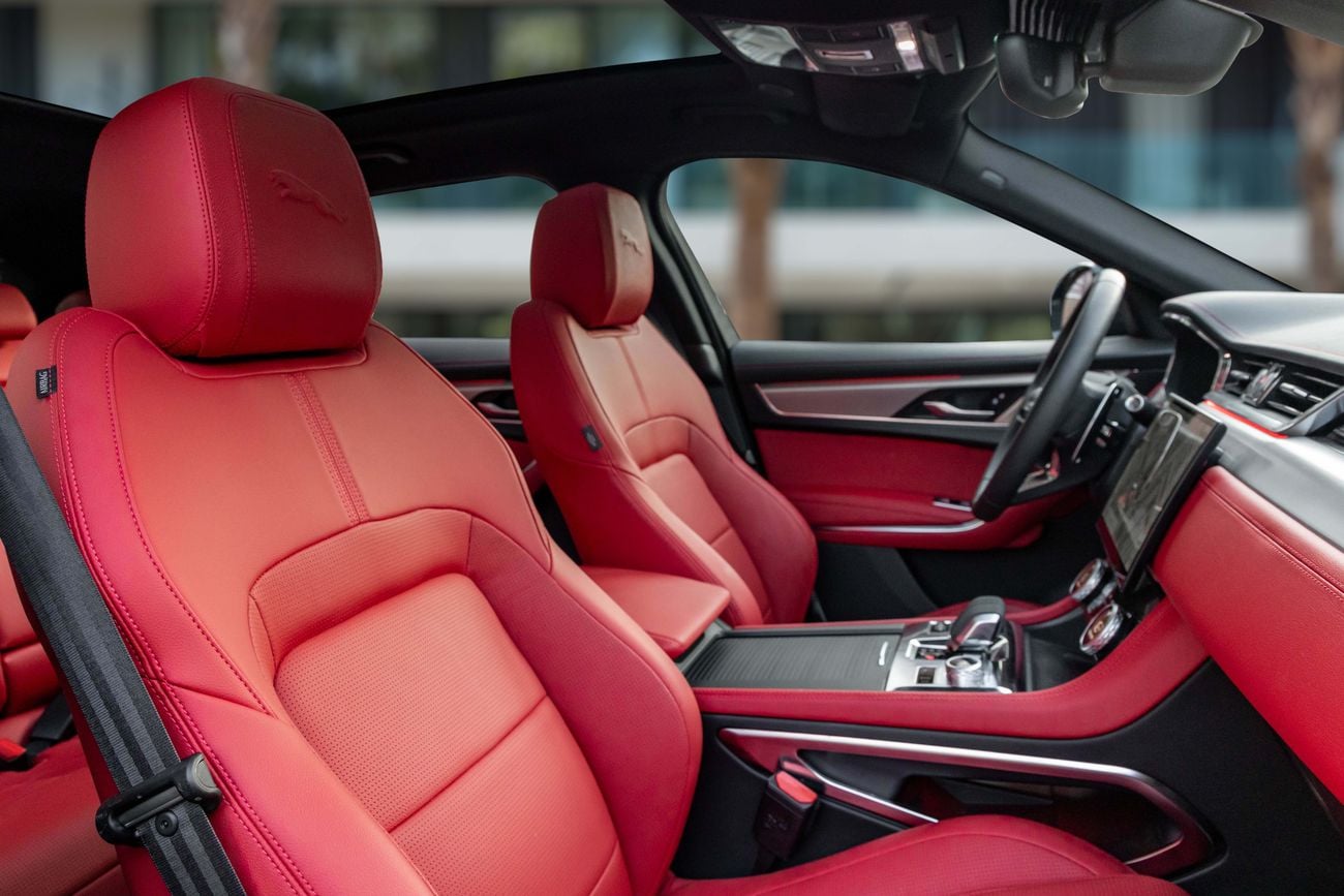 جاكوار F بيس F-pace R-Dynamic | 3,428 P.M | 0% Downpayment | Excellent Condition!