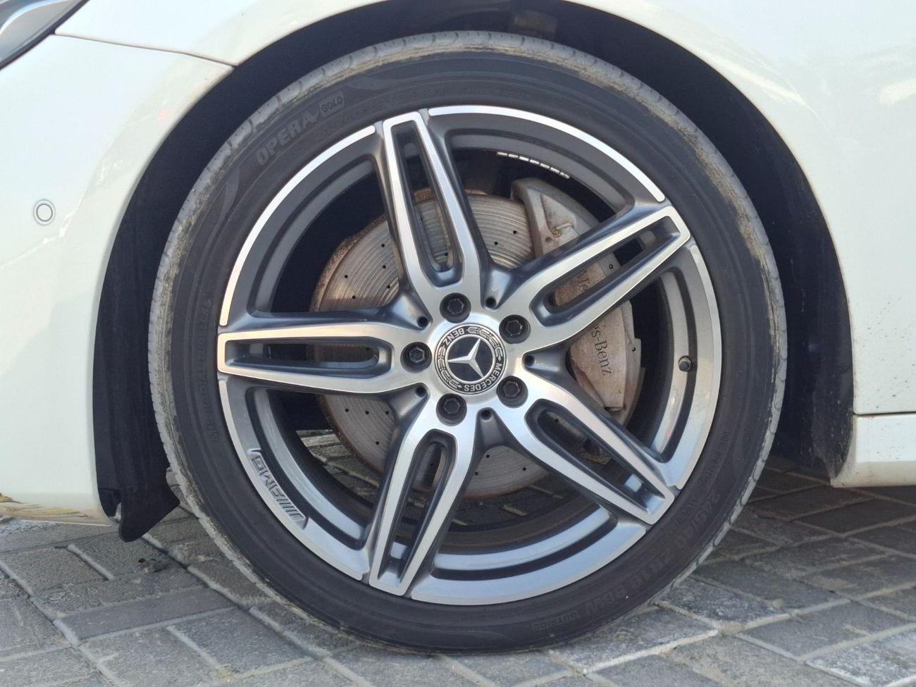 Mercedes-Benz E300 Mercedes-Benz E300 2018 full option