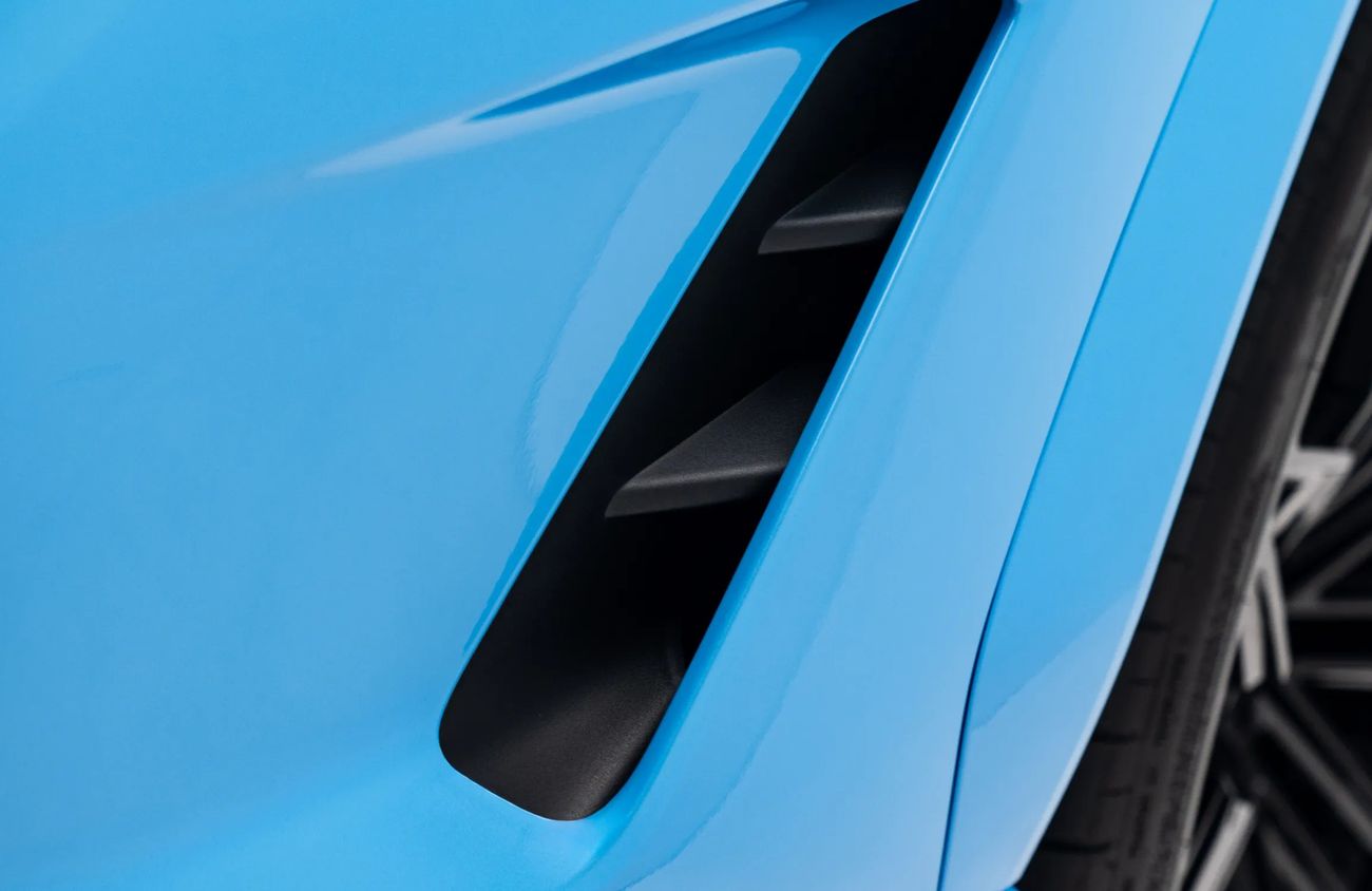 لامبورغيني اوروس 4.0L V-8 Twin-Turbocharged Engine + eMotor