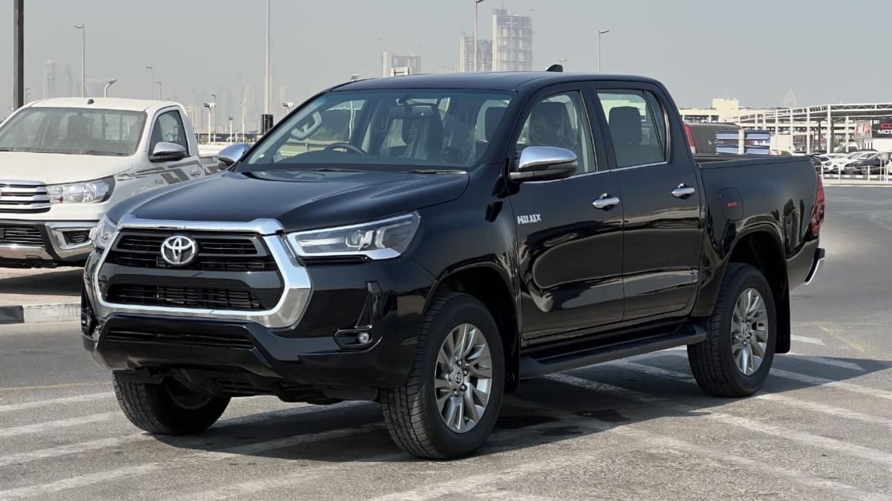 تويوتا هيلوكس S GLX 2.8L 4WD M/T