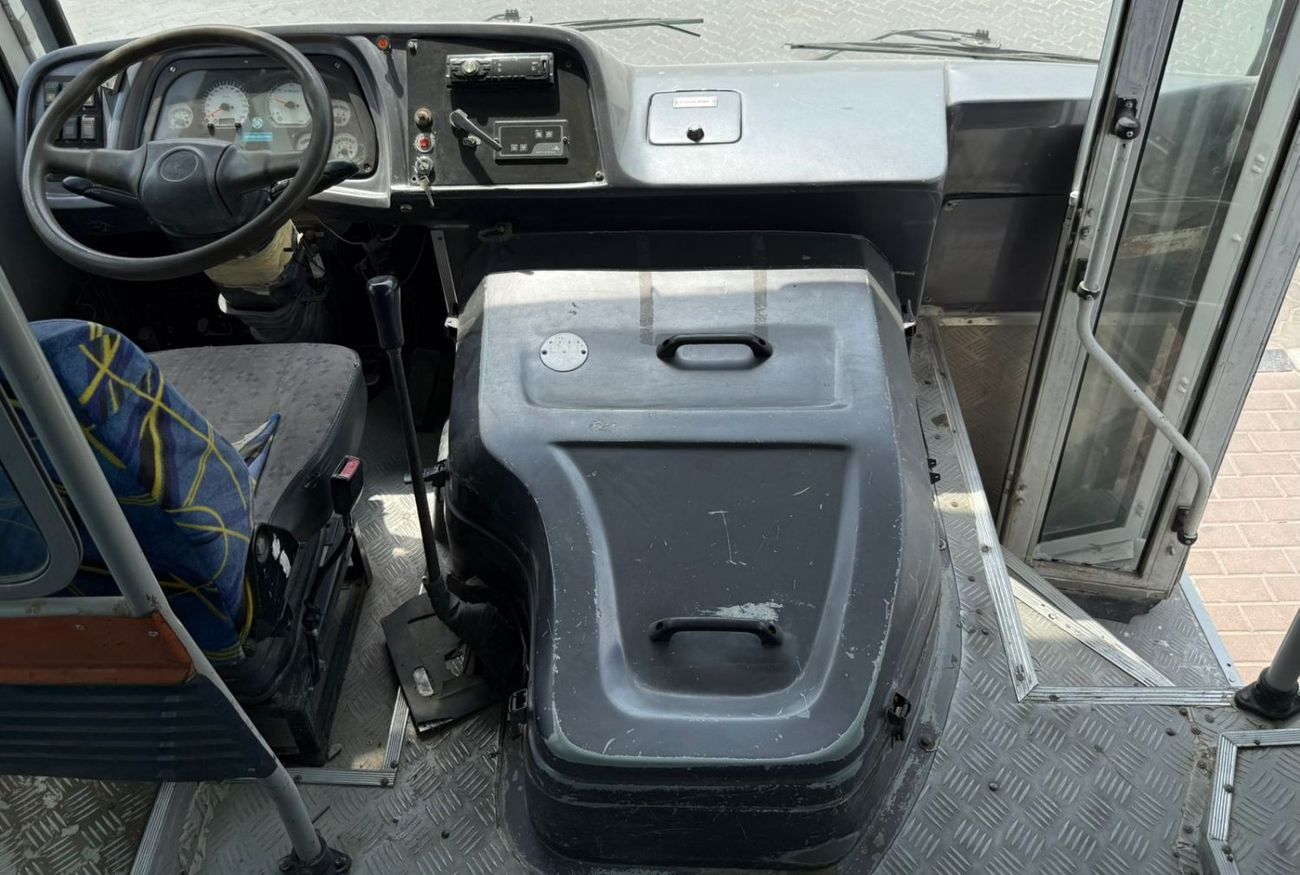 اشوك ليلاند فالكون