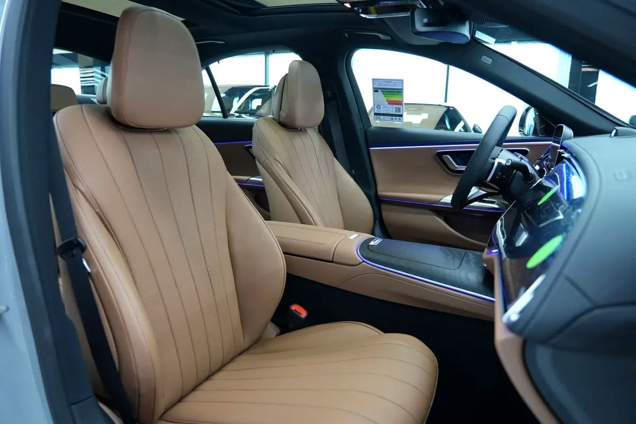 مرسيدس بنز E300 E 300 | GCC 0km | Agency Warranty | AMG Package