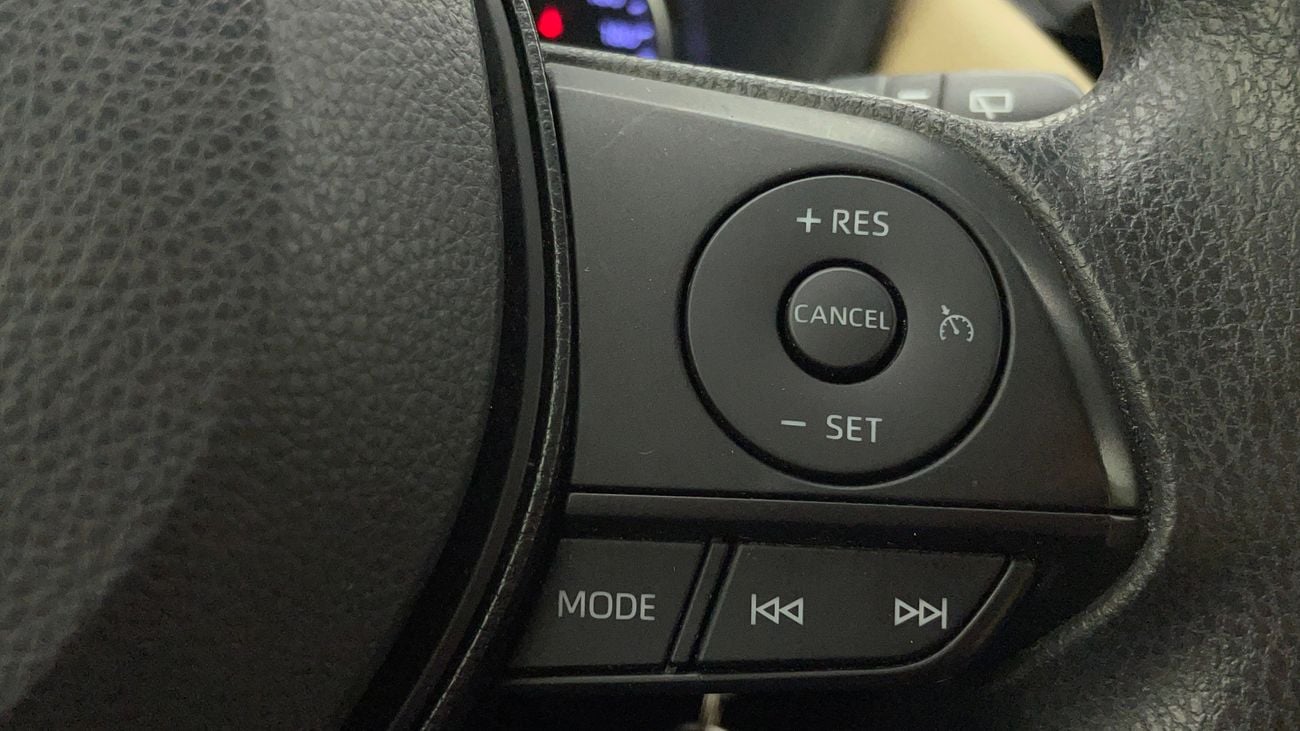 تويوتا راف ٤ EX 2.5 | بدون دفعة مقدمة | اختبار القيادة في المنزل