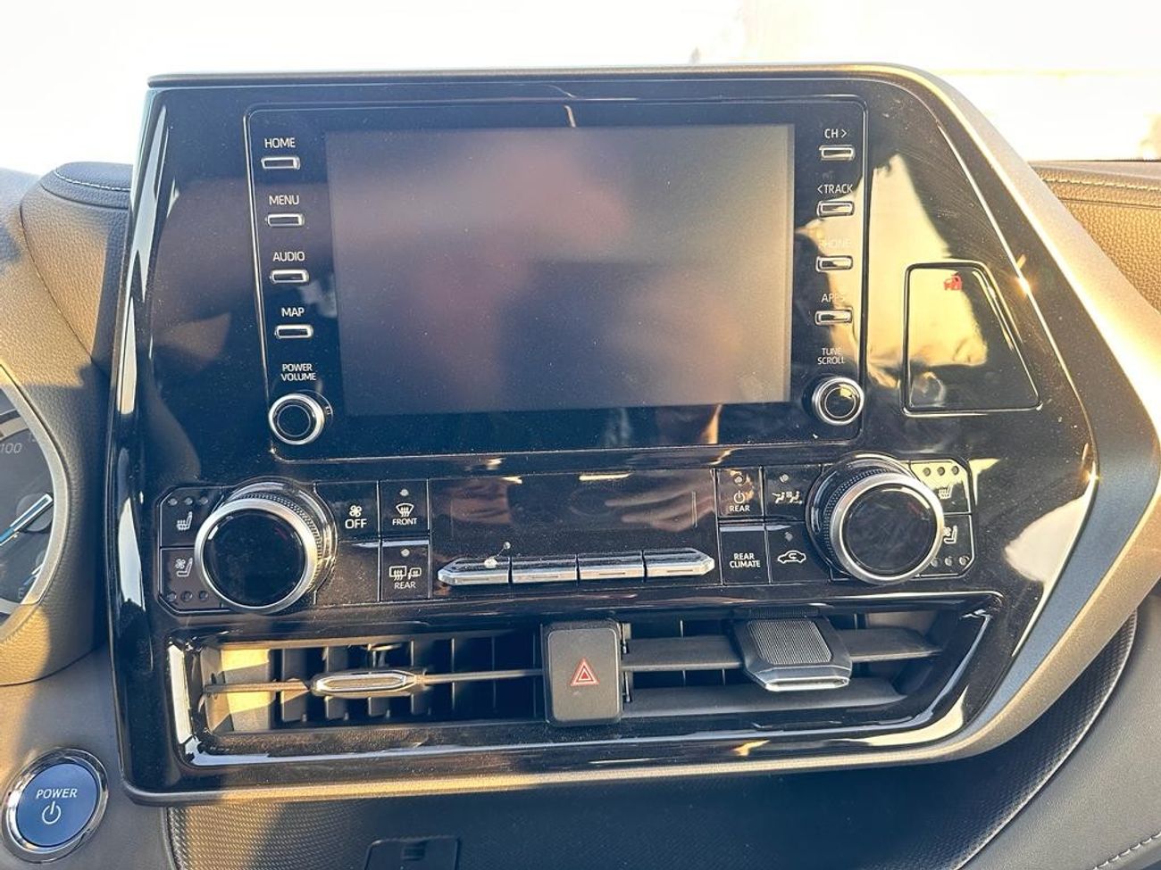 Toyota Highlander Limited ,2.5 L, hybrid, full option