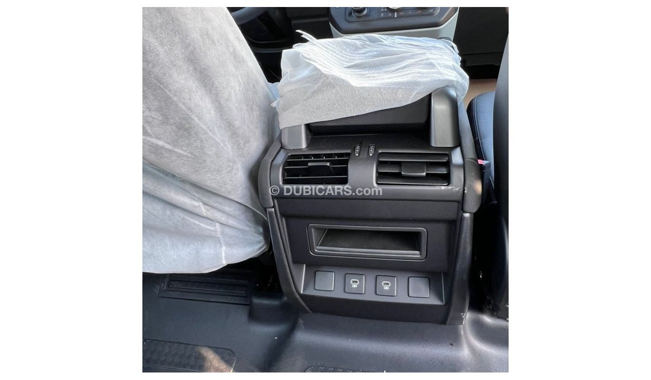 Land Rover Defender 2023 Defender 3.0L V6 SE Petrol