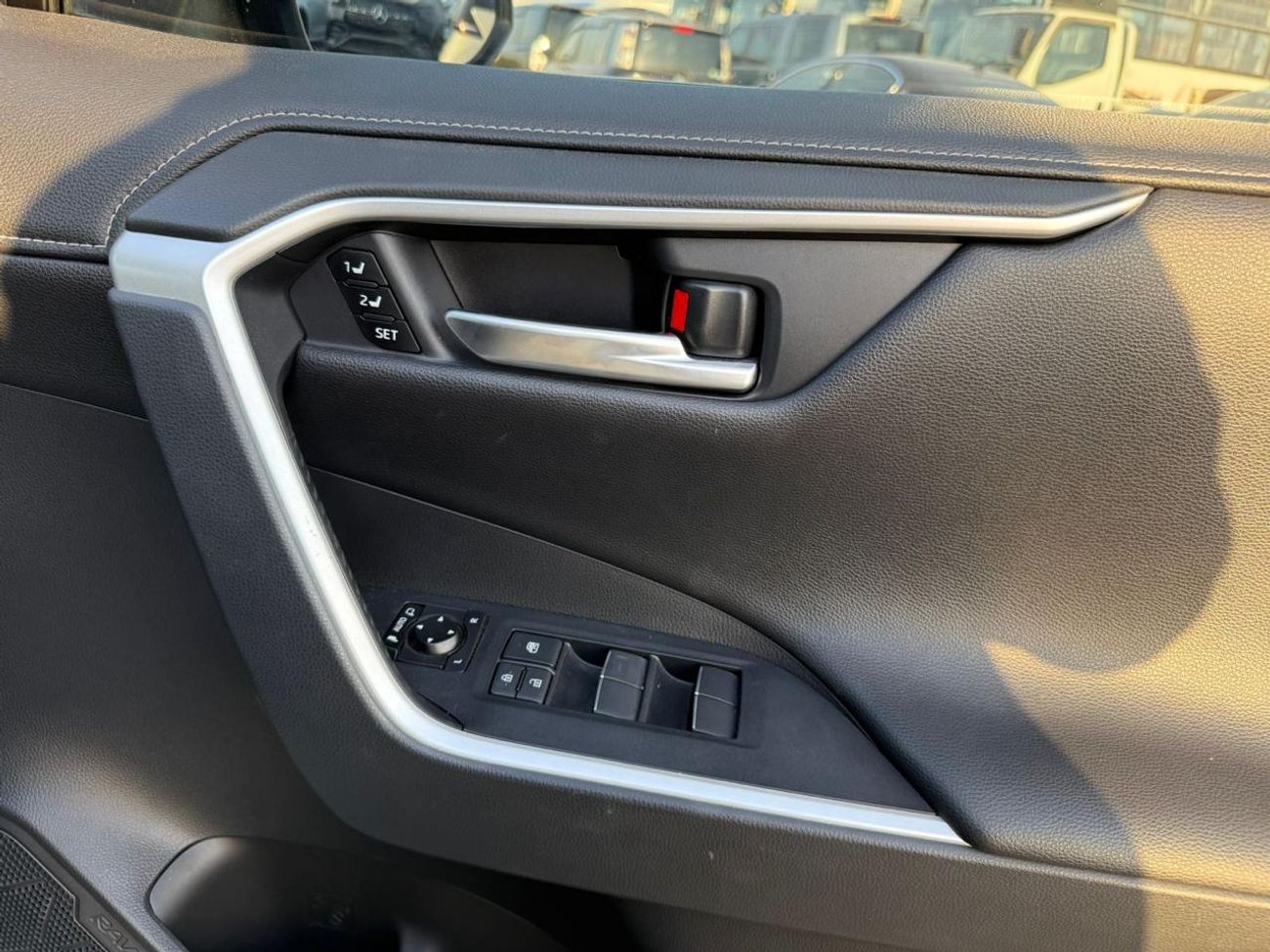 Toyota RAV4 SUNROOF | REAR VIEW CAMERA | 2.5L PETROL | HYBRID | AWD | RHD | 2021 | MEMORY SEAT