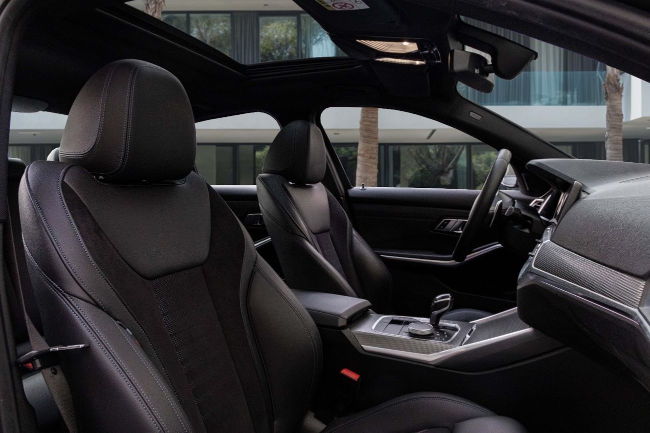 بي أم دبليو 330i 330i M-Kit | 2,350  P.M  | 0% Downpayment | Immaculate Condition!