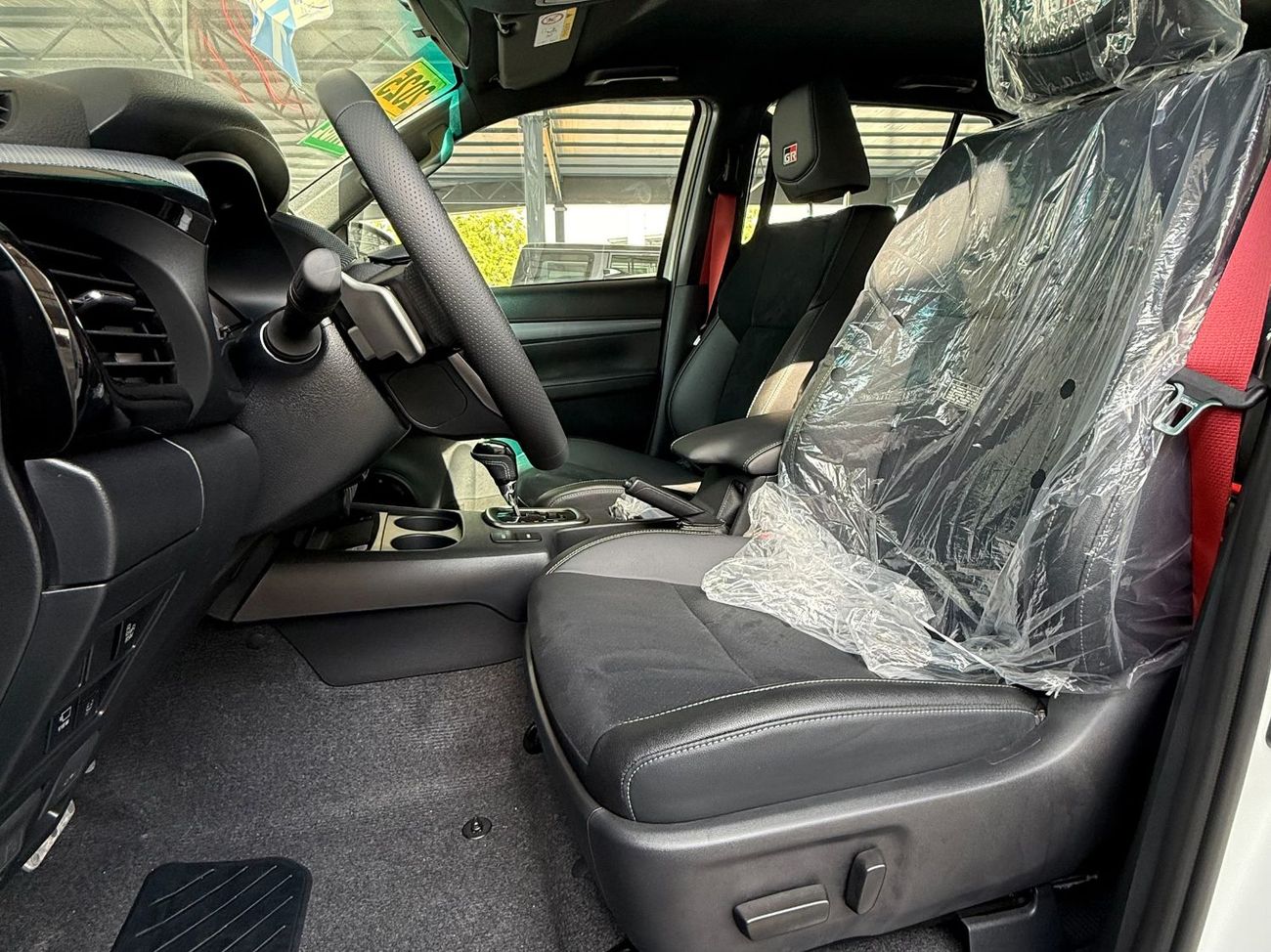 Toyota Hilux GR-SPORT 4.0 V6 **EXPORT ONLY**التصدير فقط خارج الخليج***