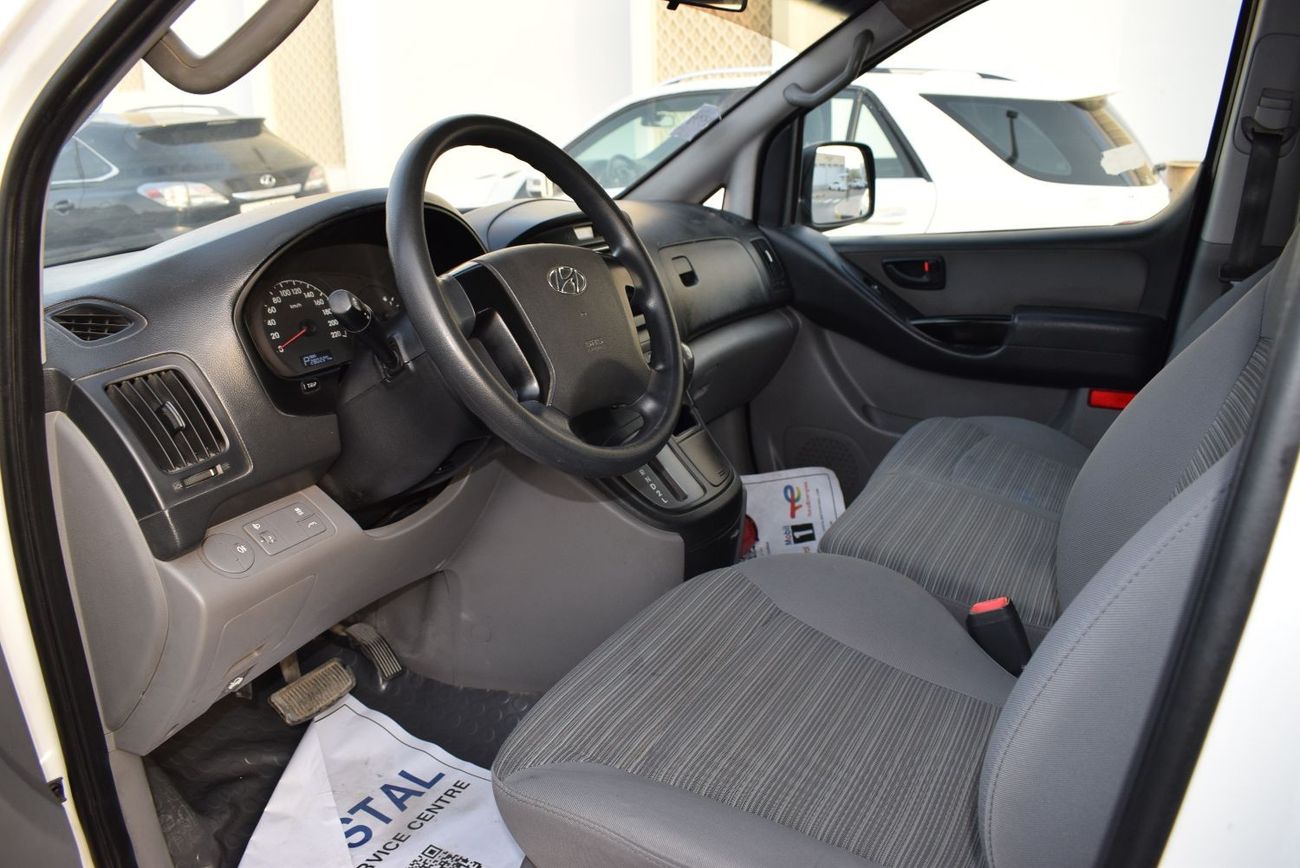 Hyundai H-1 Mid Hyundai H1 12 seater, model:2019. Excellent condition