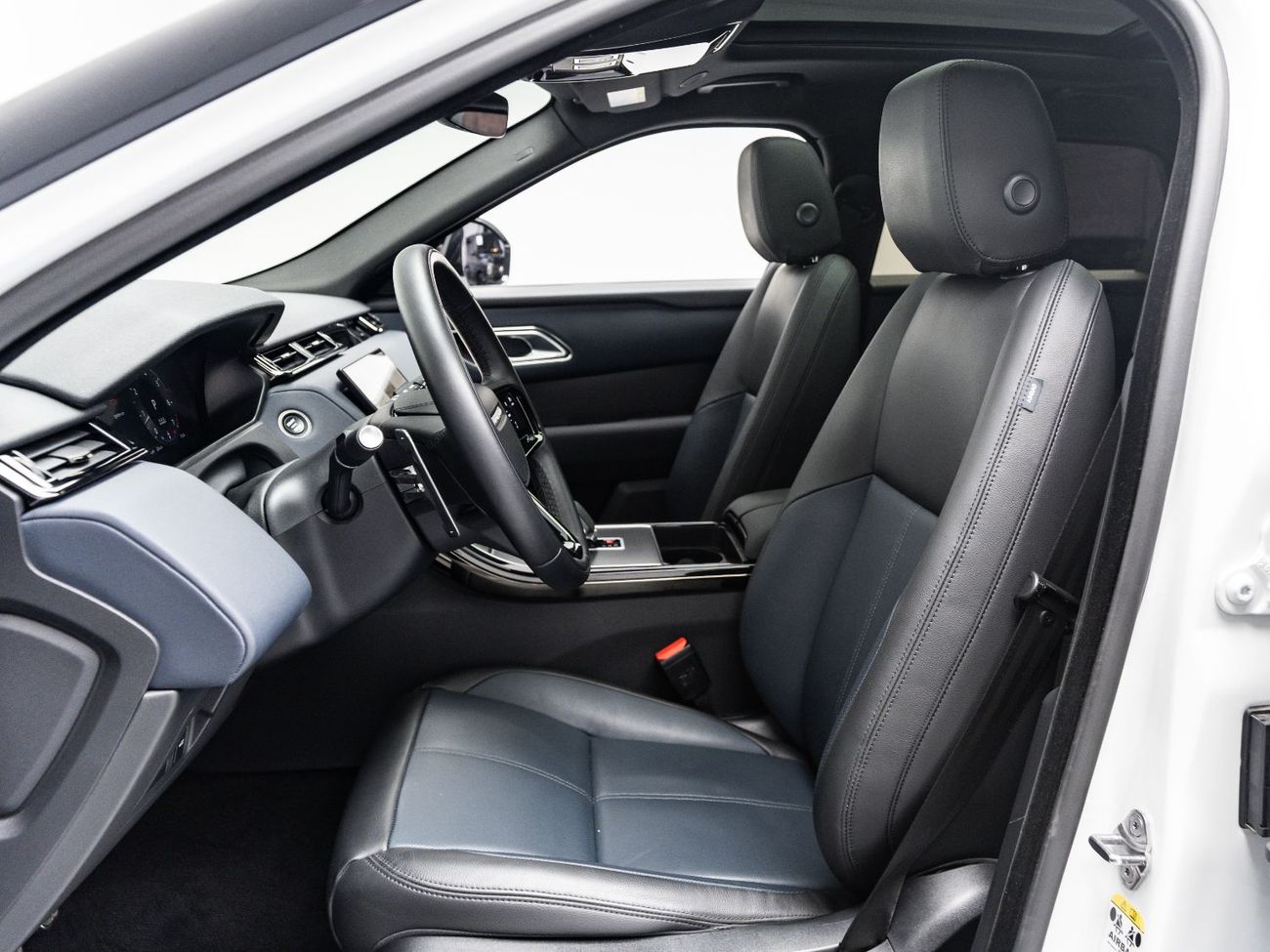 لاند روفر رينج روفر فيلار P250 2.0L (246 HP)