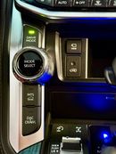 تويوتا لاند كروزر VXR
