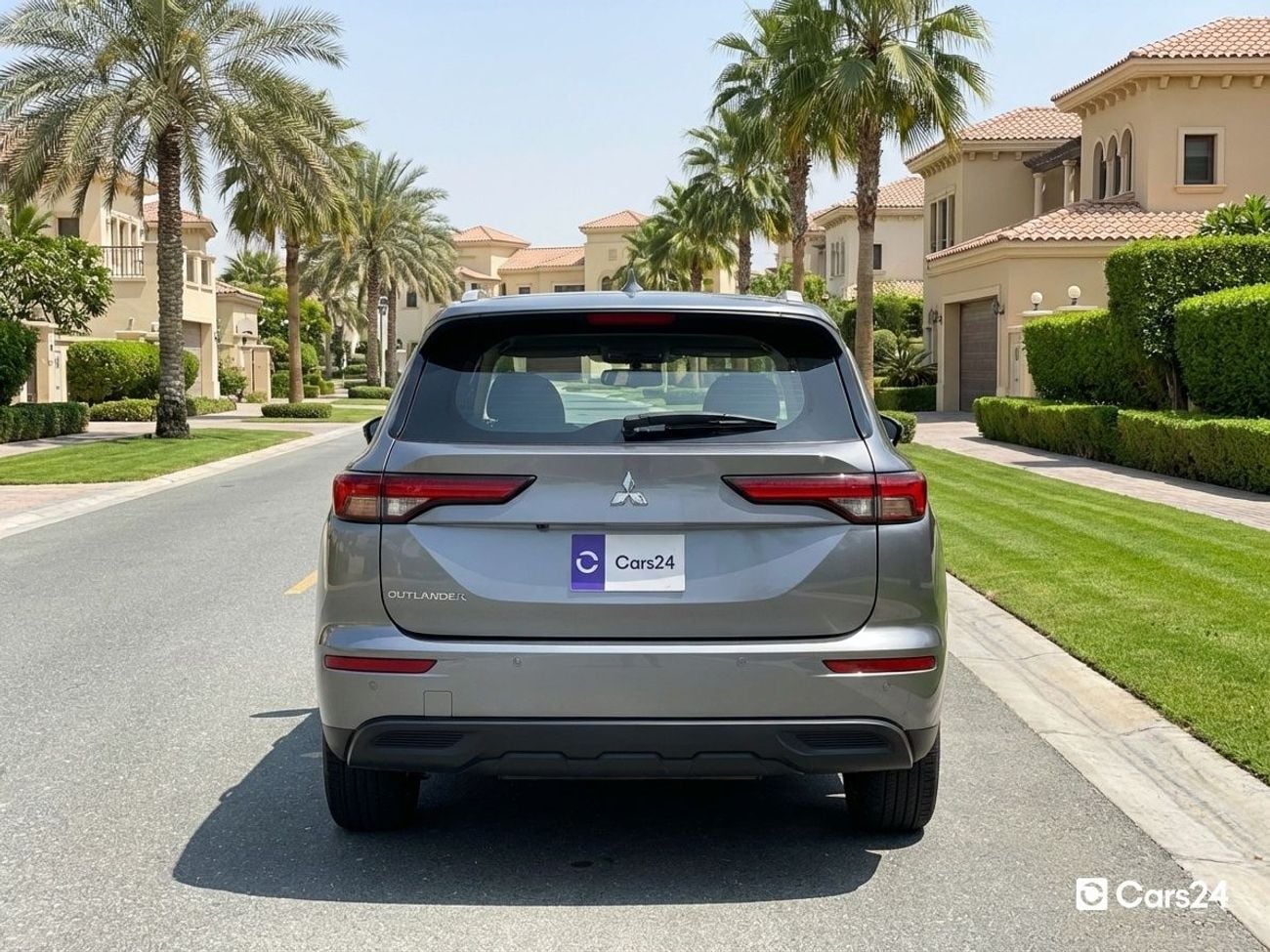 ميتسوبيشي آوتلاندر 2.5L 2023 | 0 DP | 1013/Month | 30 Day Return | Service History