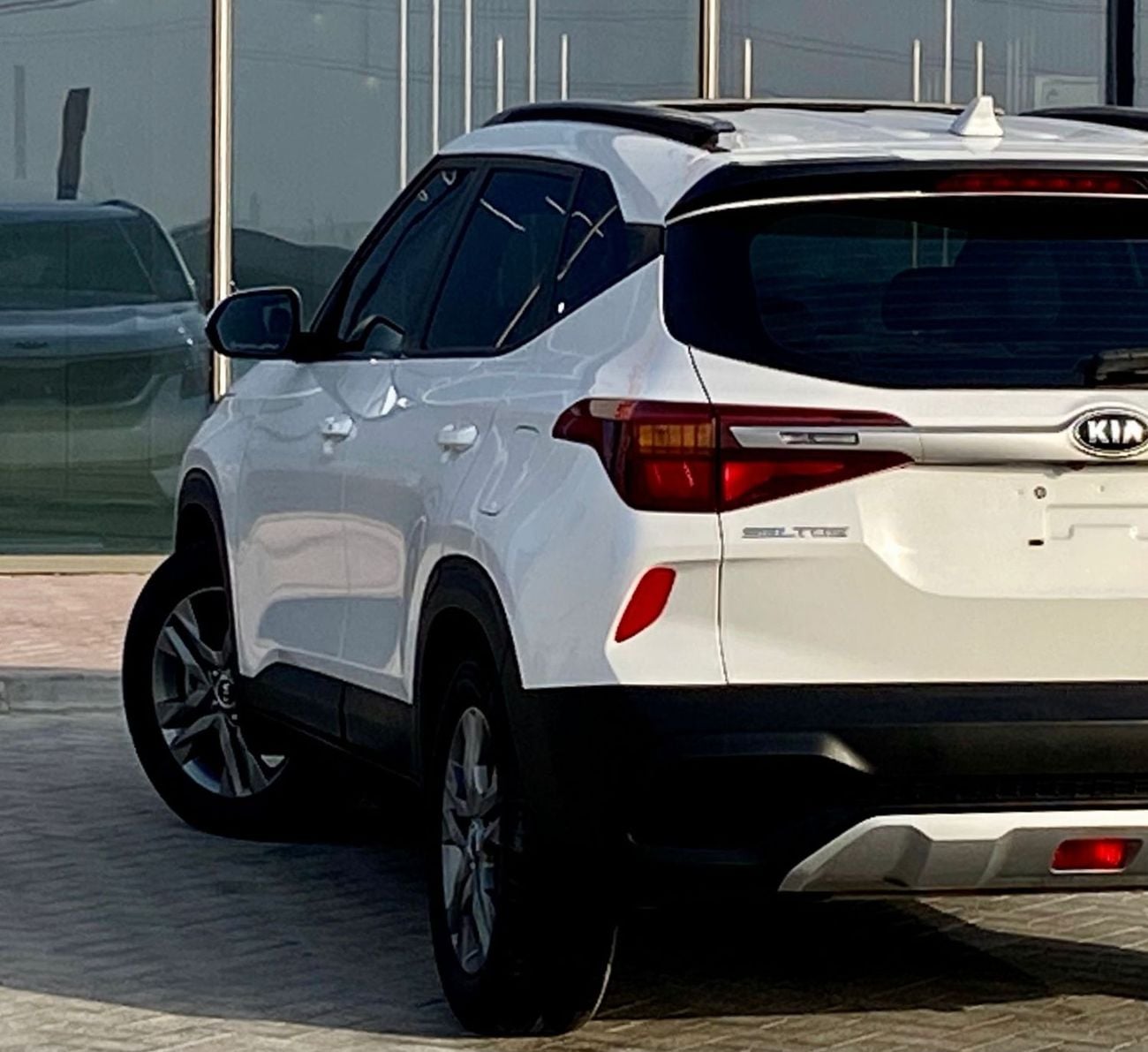Kia Seltos 800-Monthly l GCC l Sunroof, Full Option l Accident Free