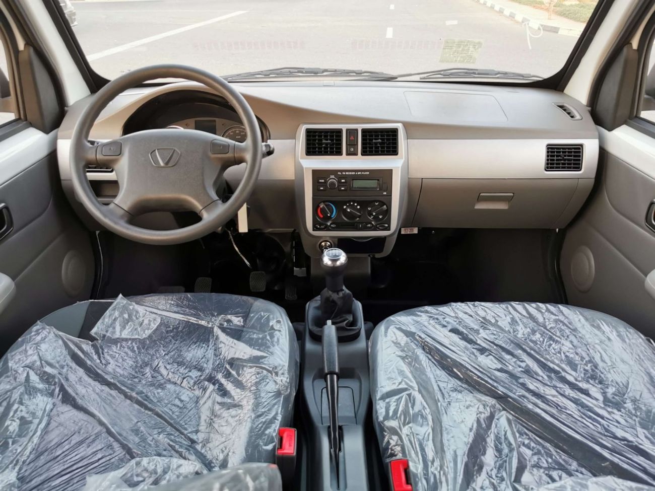 فيكتوري V2 MINI BUS/ 7 SEATER, M/T, WITH AIRBAGS & ABS