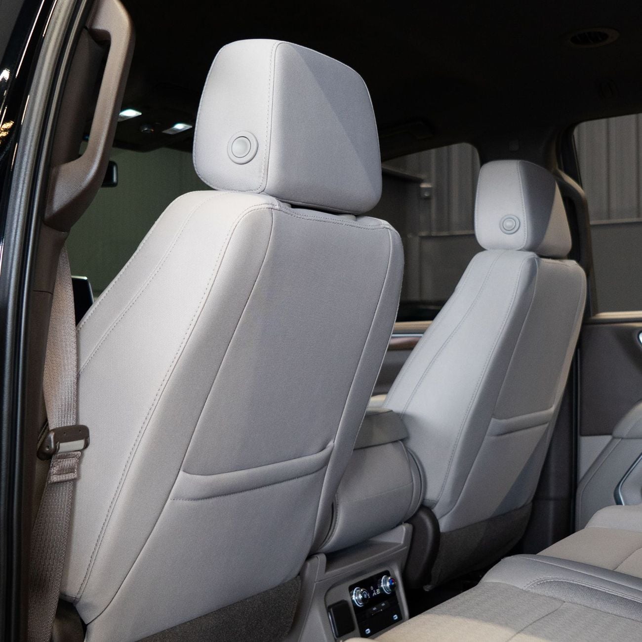 جي أم سي يوكون SLE 5.3L RWD (9 Seater) AED 2,394 P.M • 0% Downpayment • GMC Yukon SLE  • 1 Year Warranty