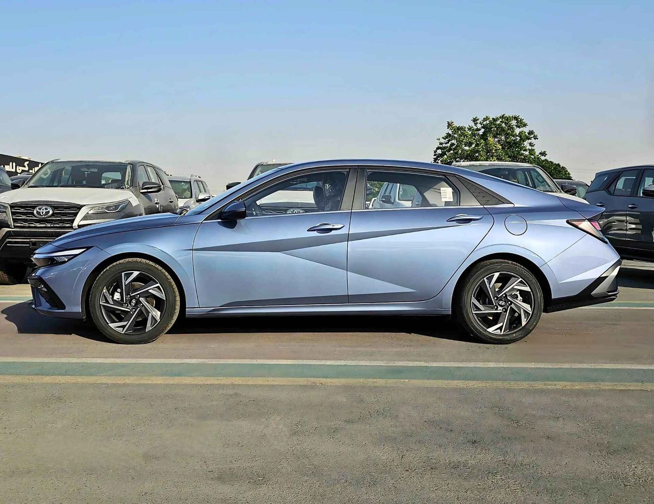 Hyundai Elantra ELITE / 1.5L PETROL / SUNROOF WITH LEATHER / CHINESE SPECS (CODE# 69061)