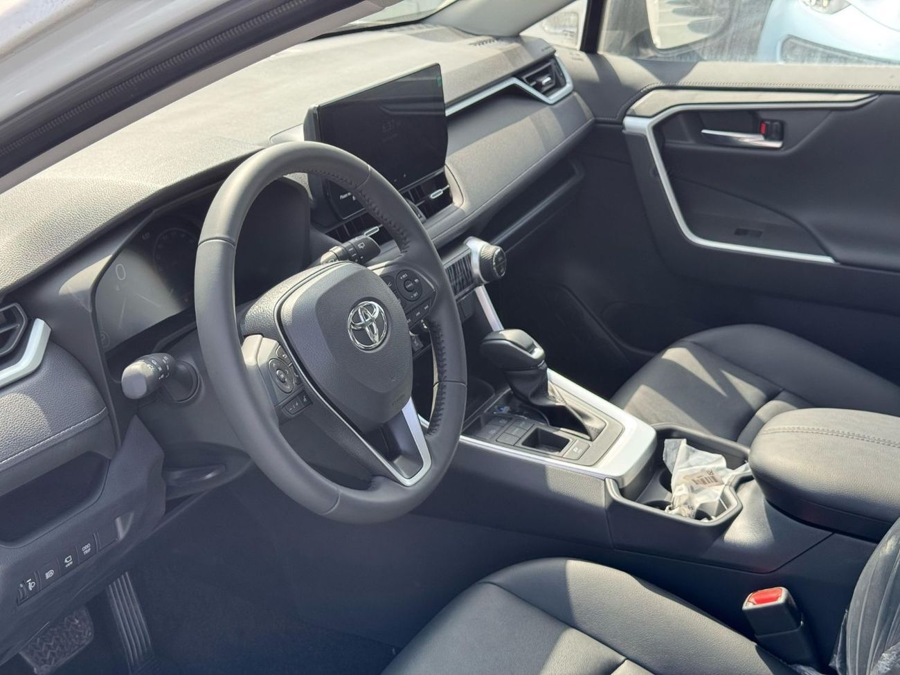 Toyota RAV4 2.5L Hybrid 2WD 2024 Export Price @ 103,500 AED