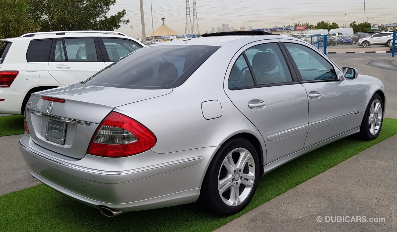 Mercedes-Benz E 350 Japan imported - Very clean car free accident 50000 km only