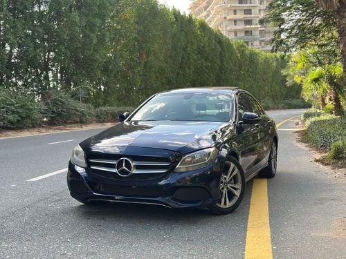 مرسيدس بنز C 300 Luxury 2.0L