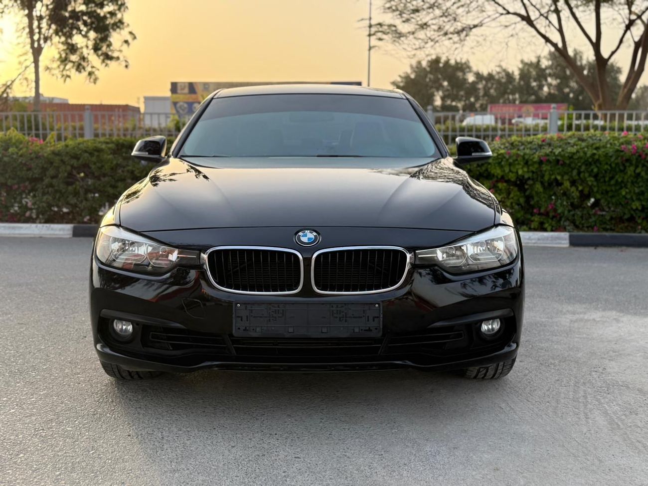 BMW 318i 2017 BMW 318I GCC VERY CLEAN Std 1.5L