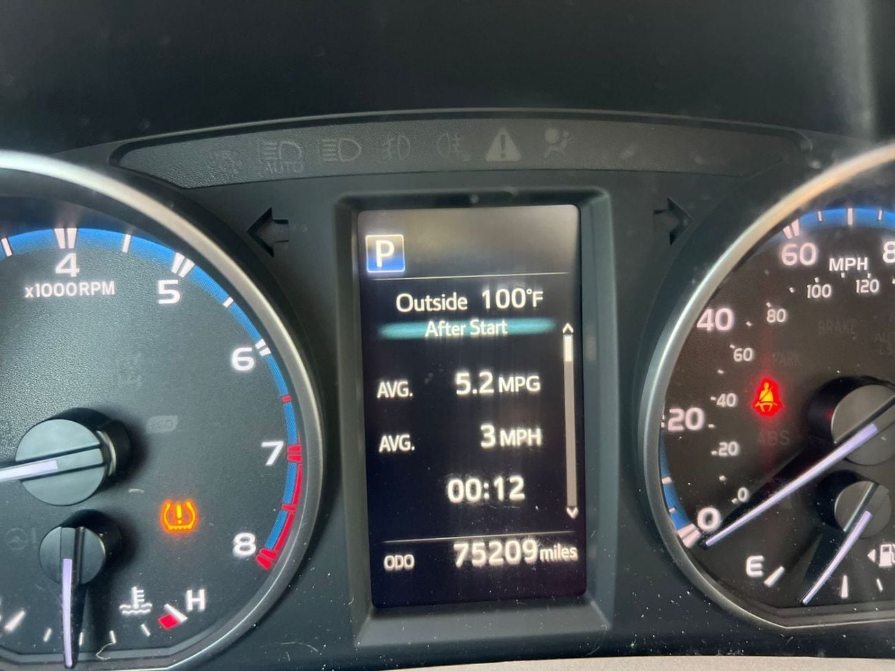 Toyota RAV4  2018 - 2.5L V4-RearCam-AWD 4x4 - Push Start -Sunroof