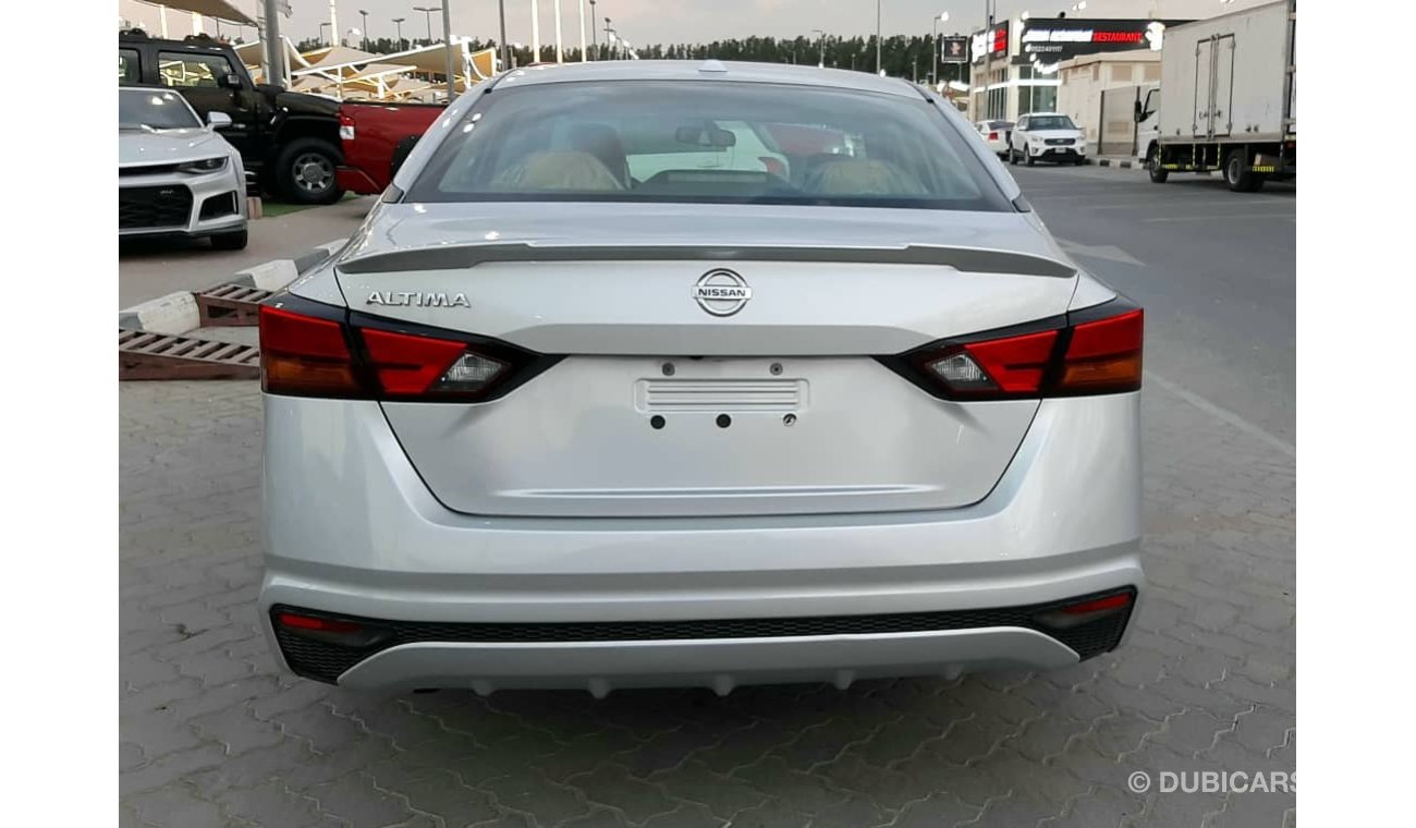 نيسان ألتيما Nissan Altima V4 2.4L model 2020