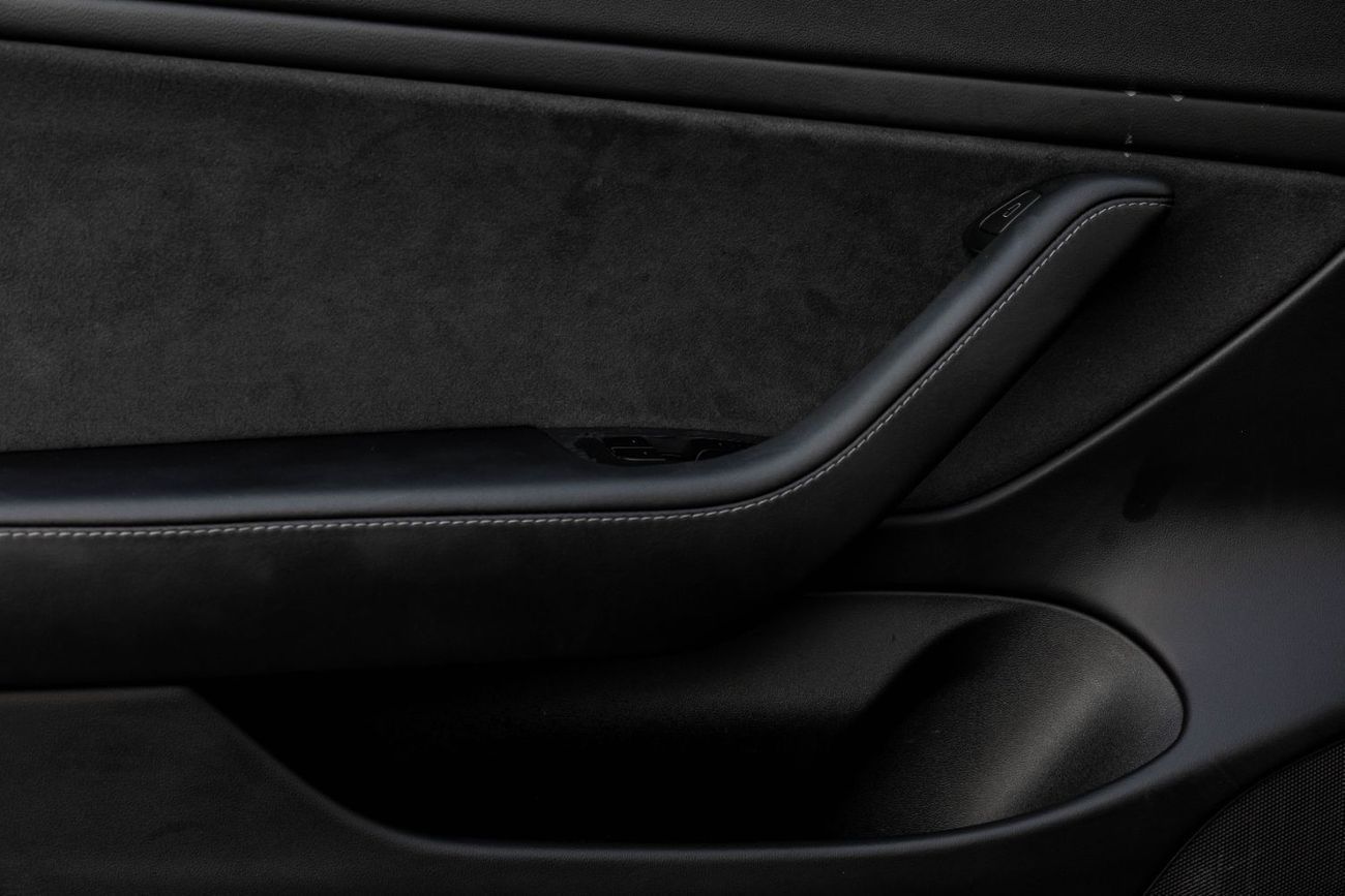 Tesla Model 3 Long Range | Dual Motor AWD | 1,762 P.M  | 0% Downpayment | Immaculate Condition!