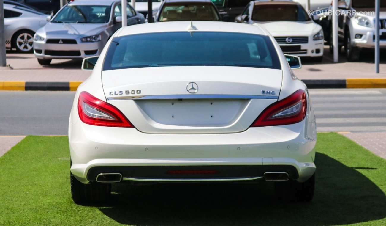 مرسيدس بنز CLS 500