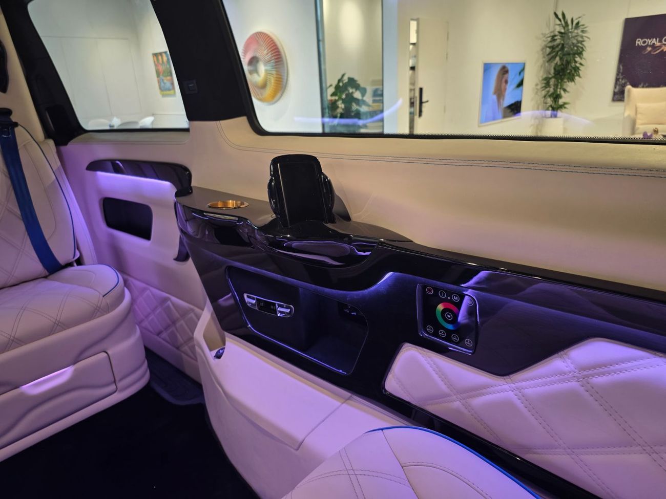 Mercedes-Benz V 300 2026 “LE REVE” – Handcrafted by ROYAL CUSTOMS in Dubai (5 Year Warranty)