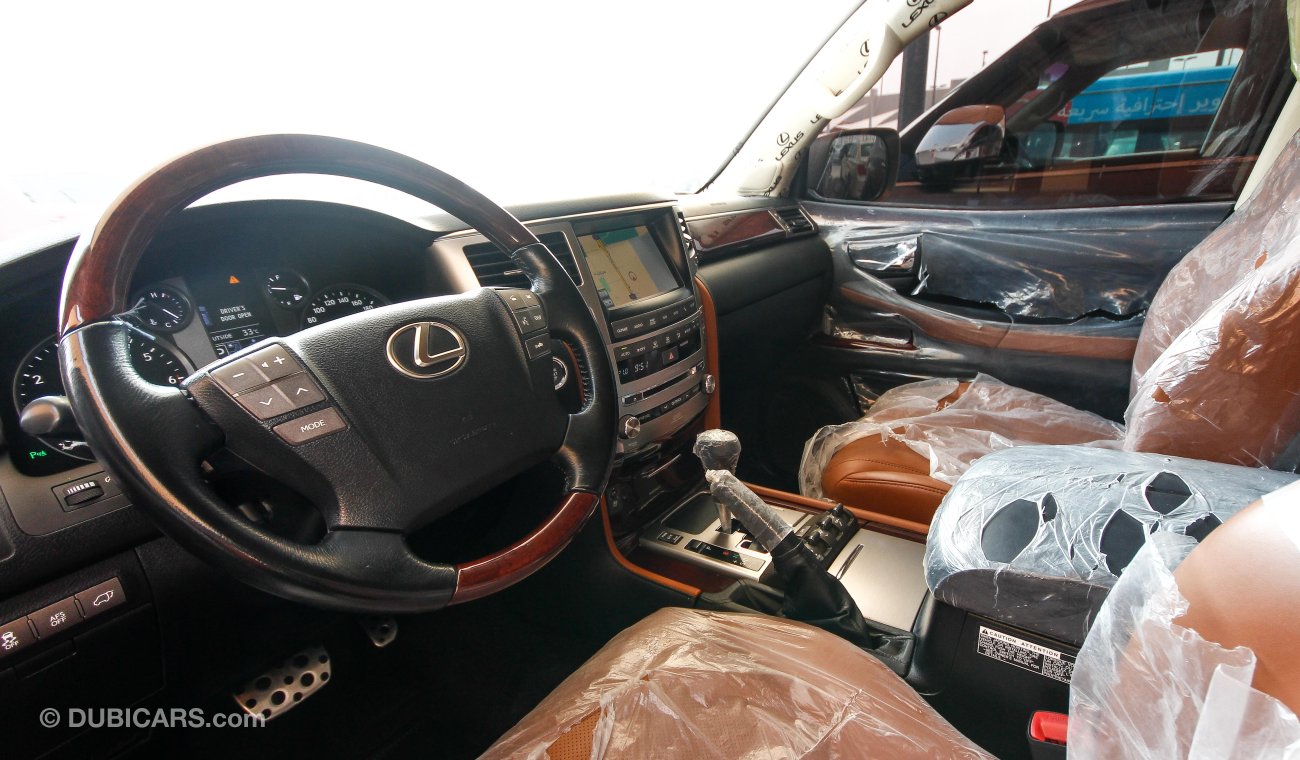 Lexus LX570