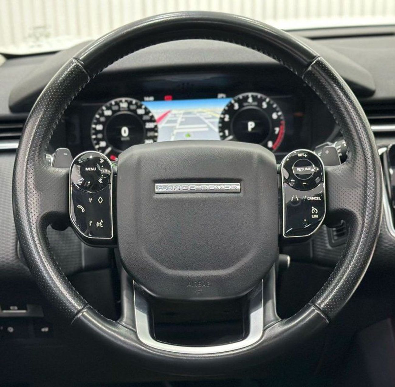 Land Rover Range Rover Velar P380 SE 3.0L 2018 Range Rover Velar P380, 1 Year Unlimited Km Warranty, Full Service History, GCC