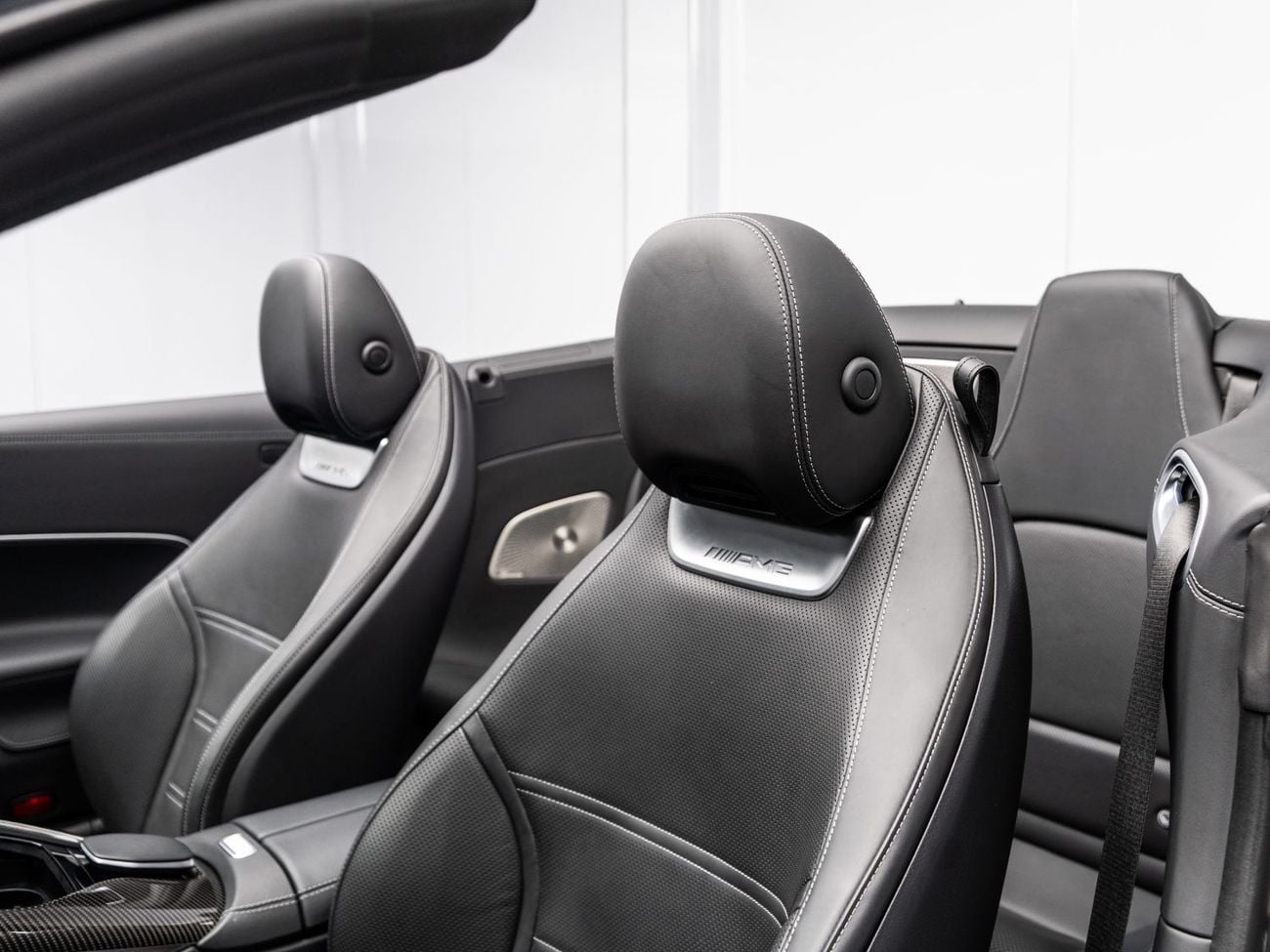 مرسيدس بنز SL 55 AMG 4MATIC+ 4MATIC+