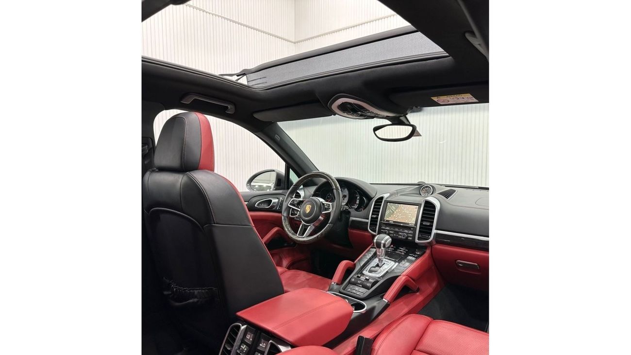 Porsche Cayenne 2016 Porsche Cayenne S, Nov 2024 Porsche Warranty, Full Porsche Service History, Full Options, GCC