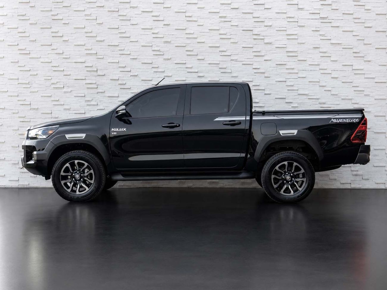 Toyota Hilux ADVENTURE