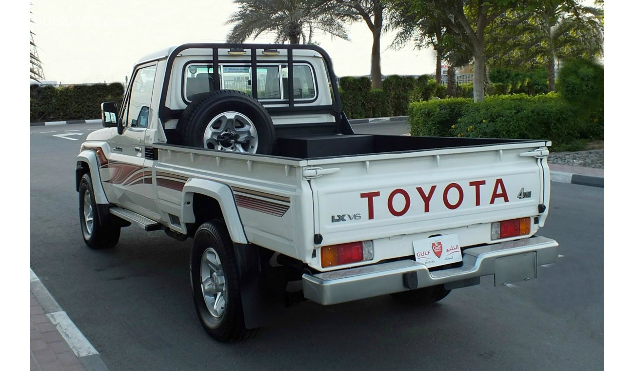 Toyota Land Cruiser Pick Up LX V6