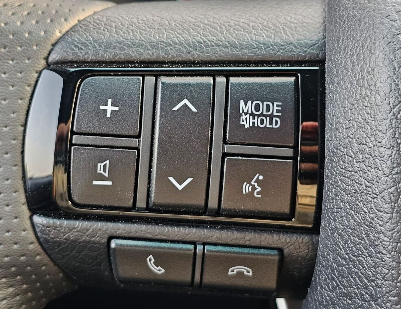 Toyota Hilux GR SPORT EXL || 2.8L DIESEL V4 | DRIVER PWR SEAT WITH LEATHER SEATS | 360*CAMERA (CODE # HDGRO)