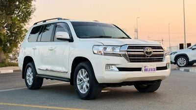 Toyota Land Cruiser SAHARA | PUSH START | SUNROOF | 360 VIEW CAMERA | V8 DIESEL ENGINE | AT | ELECTRIC HEATED & MEMORY S