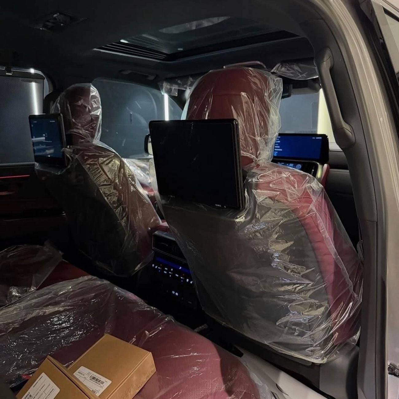 لكزس LX 600 Signature 3.5L ( CYL)