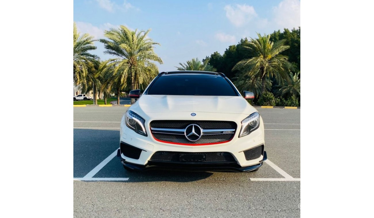 مرسيدس بنز GLA 45 AMG STD صبغ وكالة بحالة الوكالة لا يحتاج إي مصاريف مسرفس جاهز للتسجيل