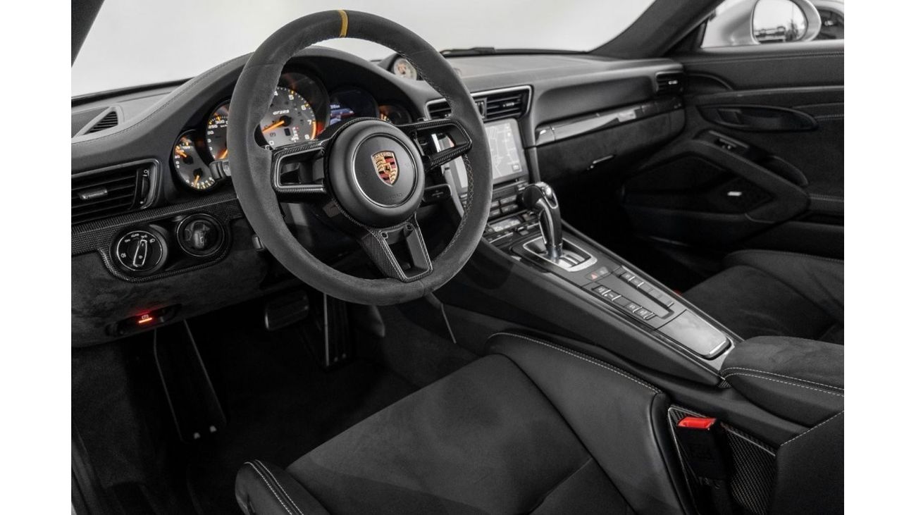 Porsche 911 GT2RS 2019 Porsche GT2 RS Weissach / Full Porsche Service History