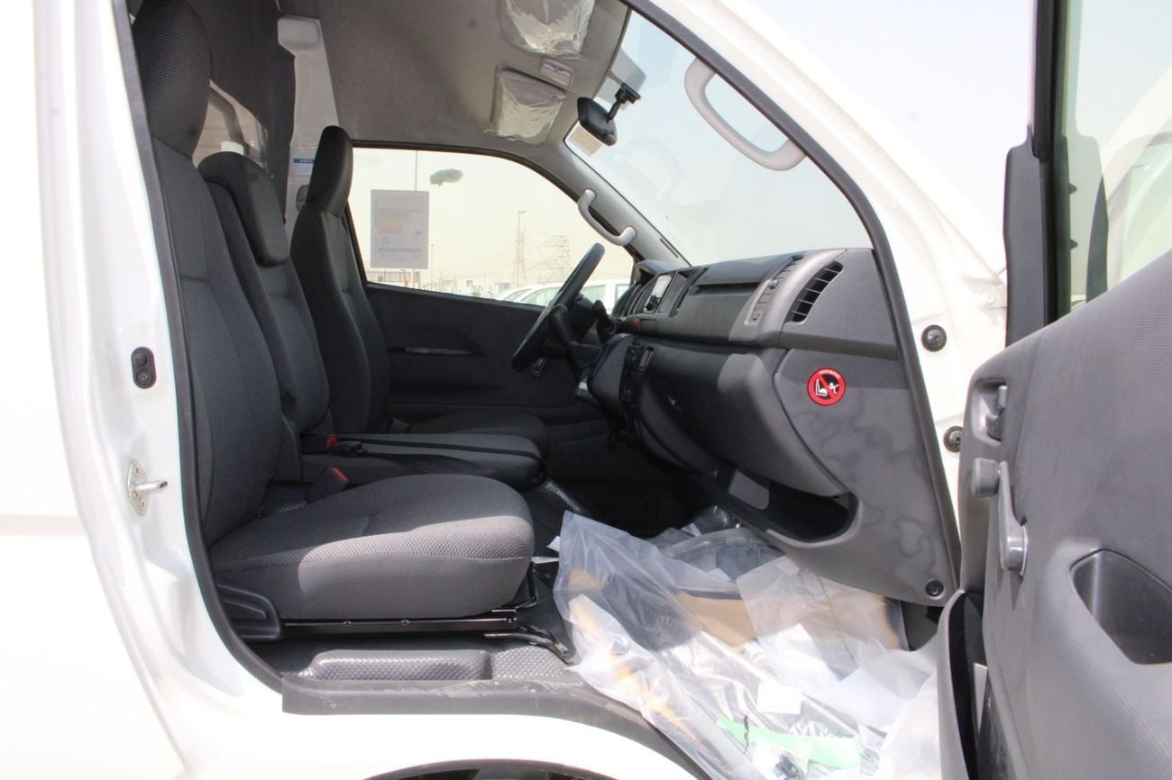 Toyota Hiace DX TOYOTA HIACE 2.7L PETROL 3 SEATER CARGO HIGH ROOF MANUAL