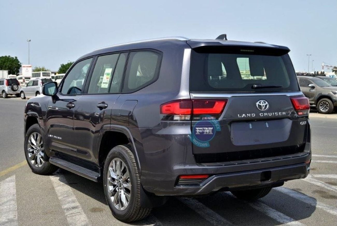 تويوتا لاند كروزر 300 GXR 3.3L Diesel 7 Seat Automatic
