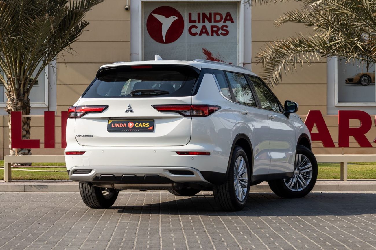 Mitsubishi Outlander GLX Basic 2.4L (7 Seater)