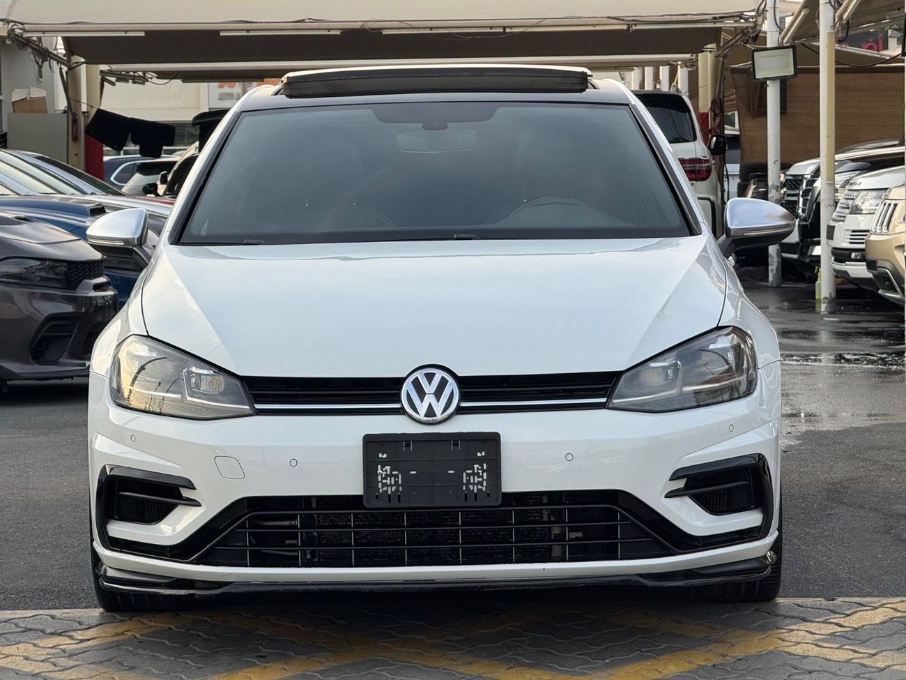 فولكس واجن جولف ار