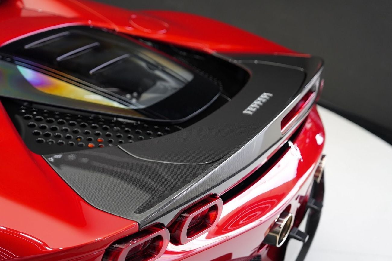 Ferrari SF90 STRADALE ASSETTO FIORANO