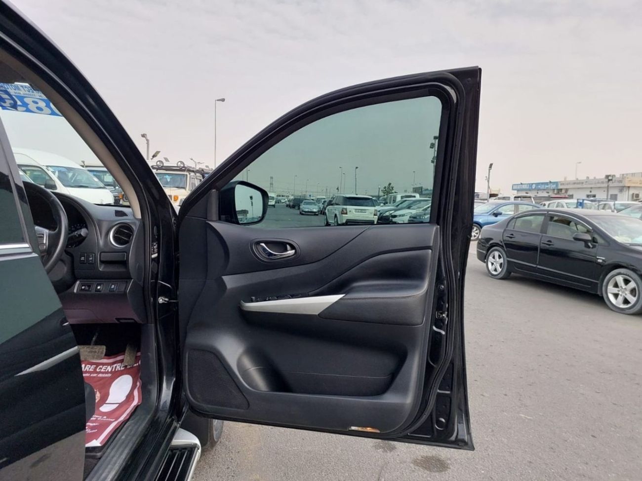 Nissan Navara NISSAN NAVARA PICK UP RHD 2020 MODEL 2.3 L DIESEL AUTOMATIC(PM71719)