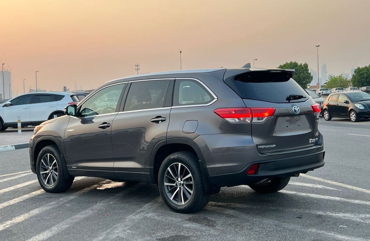 Toyota Highlander 2017 Toyota Highlander Hybrid XLE Full option -3.5L-V6-AWD 4x4 - Rear CAM-Sunroof-Leather seat