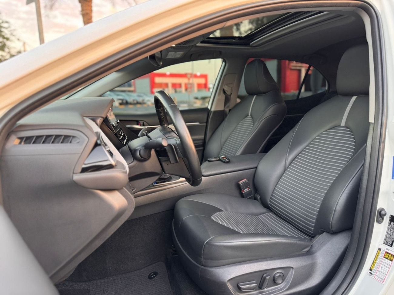 تويوتا كامري SE 2.5L (181 HP)